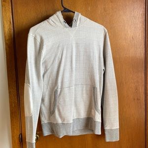 Men’s pullover sweatshirt
